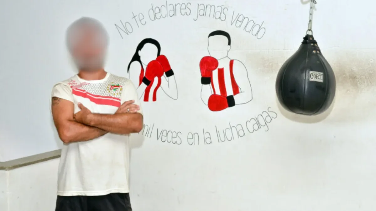 Estudiantes de La Plata enfrenta una acusación alarmante de abuso sexual en su cuerpo docente.