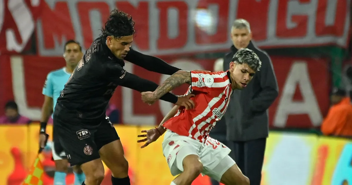 Estudiantes de La Plata se despide de la Copa Argentina tras perder con Platense