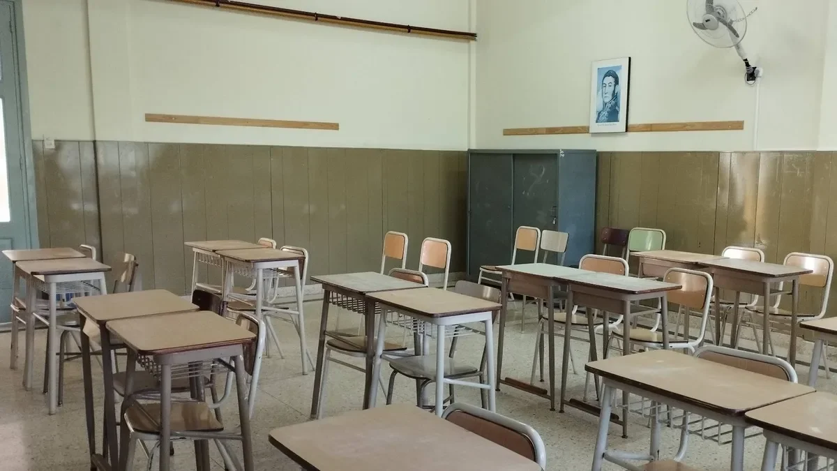 Estudiantes de La Plata se quedan sin clases este lunes por protestas docentes