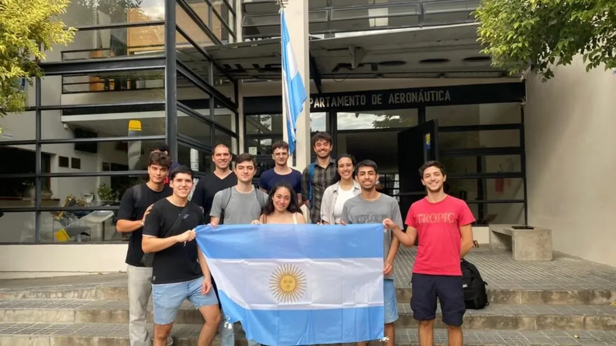 Estudiantes de la UNLP representarán a La Plata en competencia espacial internacional