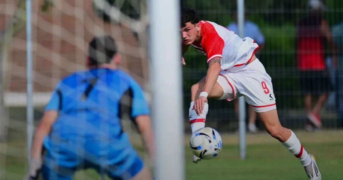 Estudiantes no logra sumar de a tres en su debut contra Colón en La Plata