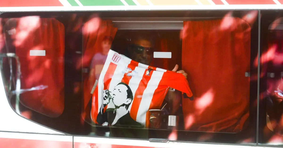 Estudiantes organiza 70 micros para facilitar el viaje de hinchas a Santiago del Estero