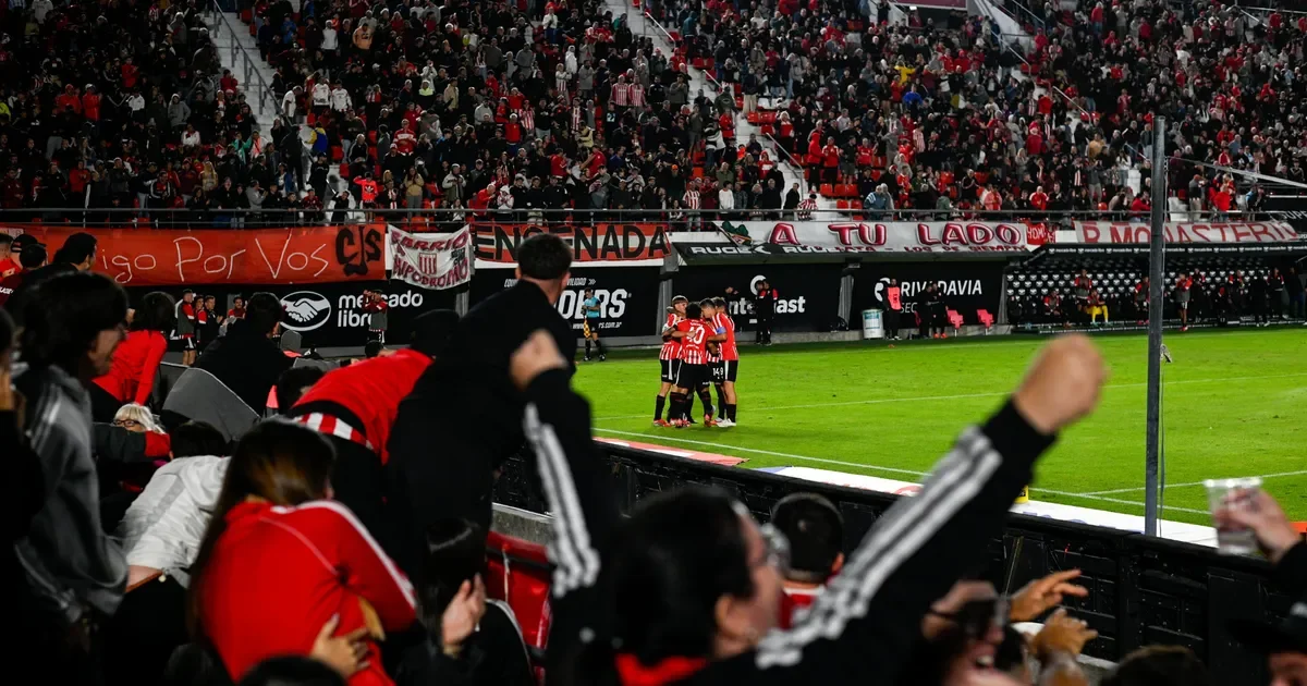 Estudiantes recibe a Independiente Medellín en La Plata por la Copa Libertadores: detalles del partido