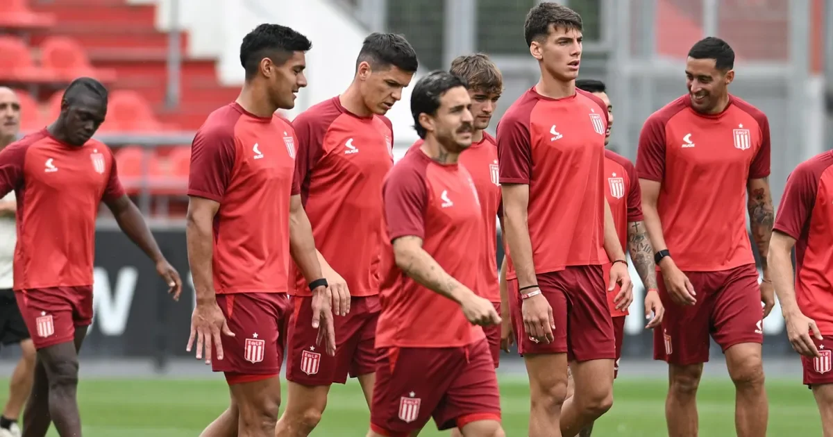 Estudiantes reconfigura su pretemporada tras cambios inesperados en el plantel