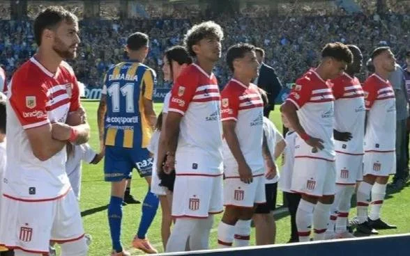 Estudiantes recupera a sus jugadores suspendidos y apunta al triunfo en La Plata