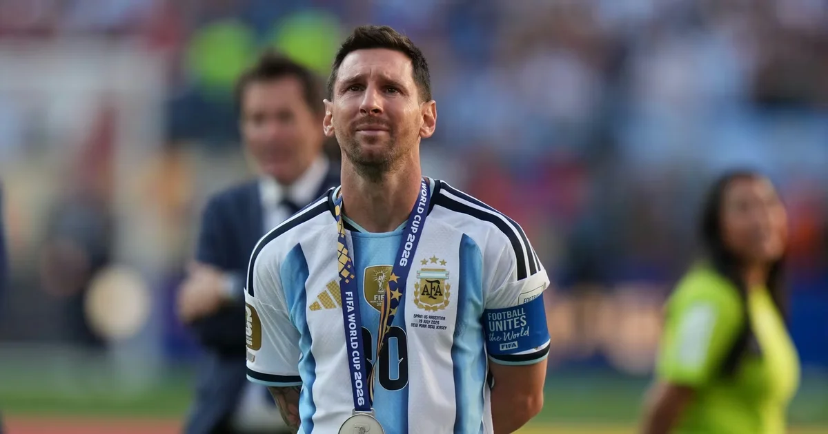 Estudiantes rinde homenaje a Lionel Messi por su legado en la Selección argentina