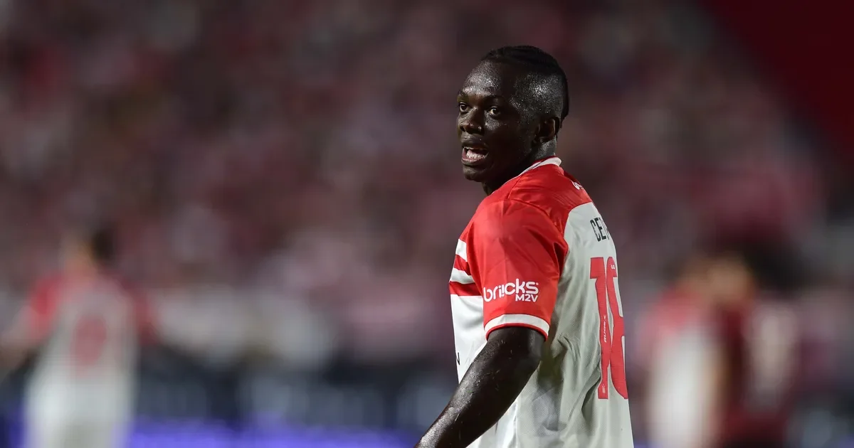 Estudiantes se despide de Cetré mientras Boca espera su llegada inminente