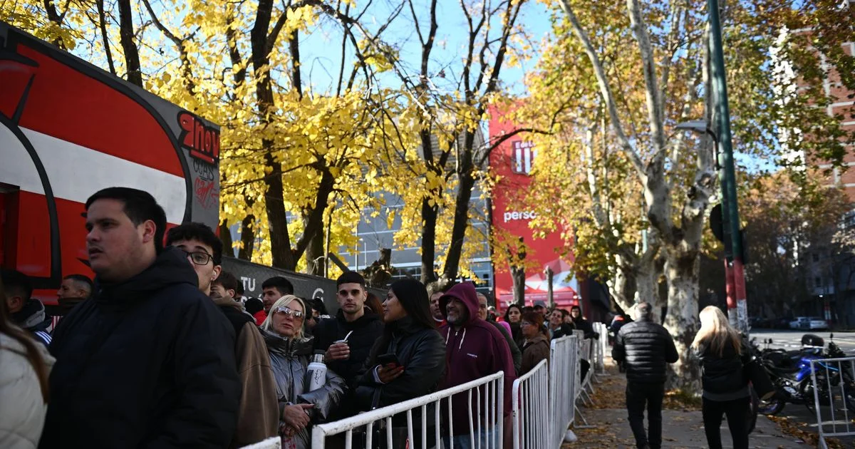 Estudiantes se prepara para el partido ante Barracas Central: entradas y horarios confirmados