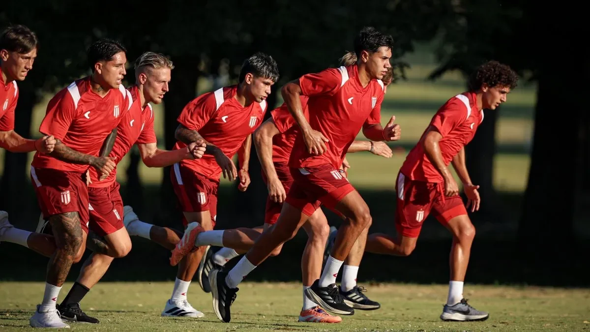 Estudiantes se prepara para un debut crucial en la Copa Argentina frente a un rival difícil