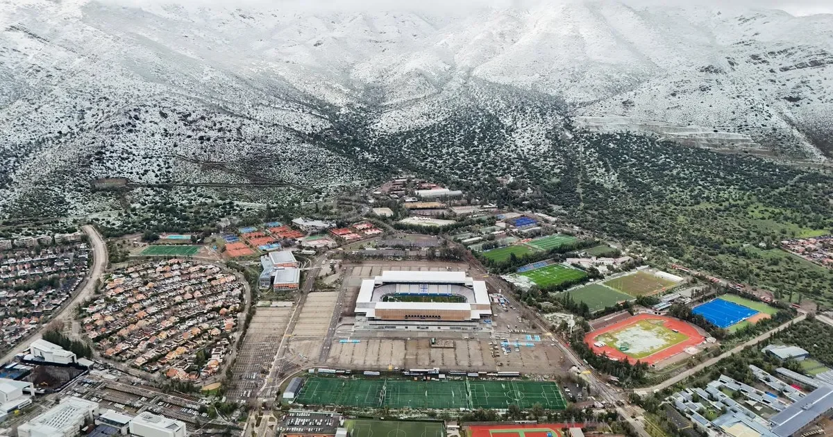 Estudiantes se prepara para un gran desafío en el nuevo Estadio Claro Arena de La Plata.