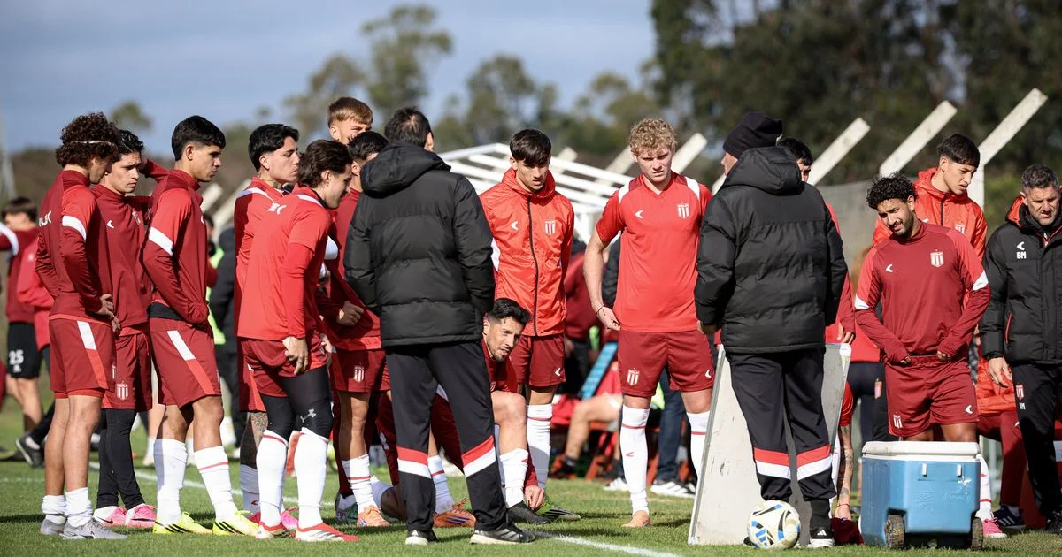 Estudiantes se recupera con fuerza y golea a Deportivo Maldonado en La Plata