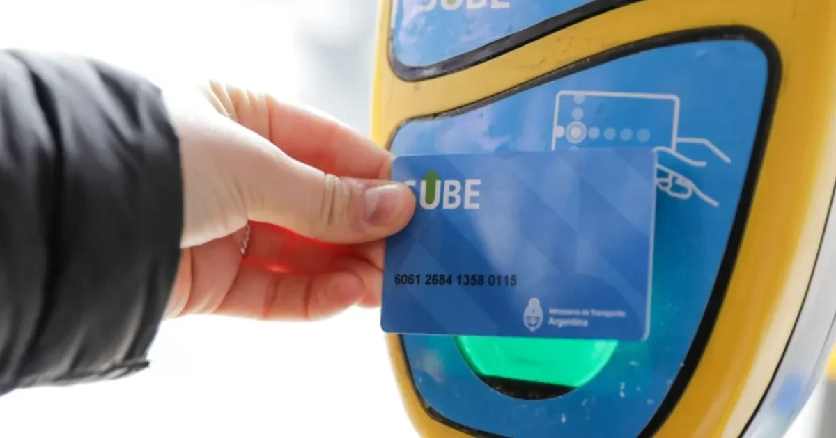 Facilitan el acceso al transporte gratuito en La Plata para personas con discapacidad