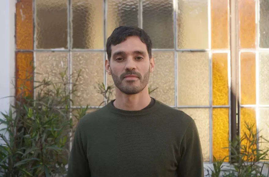 Facundo Gaspari lidera la OST en Ensenada: expectativas entre los votantes locales