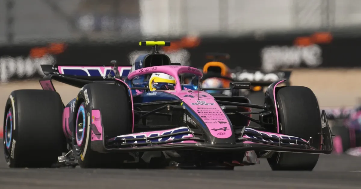 Franco Colapinto enfrenta desafíos en Austin: 17° lugar en la primera práctica del GP