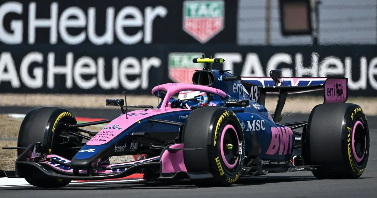 Franco Colapinto se destaca en China: finaliza 14º en carrera sprint con gran esfuerzo