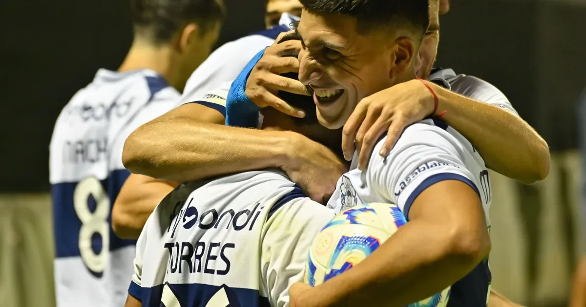 Gimnasia avanza a la siguiente ronda de la Copa Argentina tras una contundente victoria sobre Acassuso
