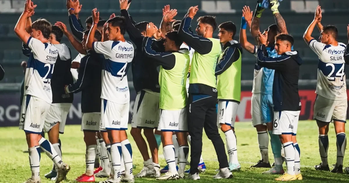 Gimnasia de La Plata respalda la continuidad de Ariel Pereyra en medio de críticas internas