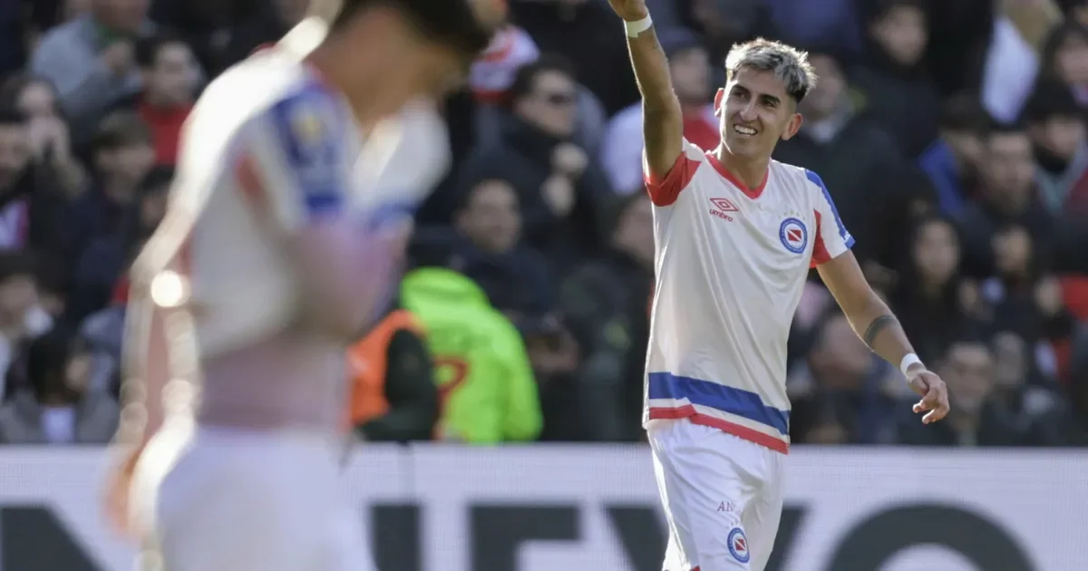 Gimnasia en la incertidumbre: Argentinos Juniors no contactó por Alan Lescano