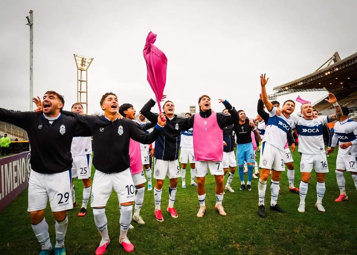 Gimnasia recupera a sus figuras clave para enfrentar el clásico platense este fin de semana