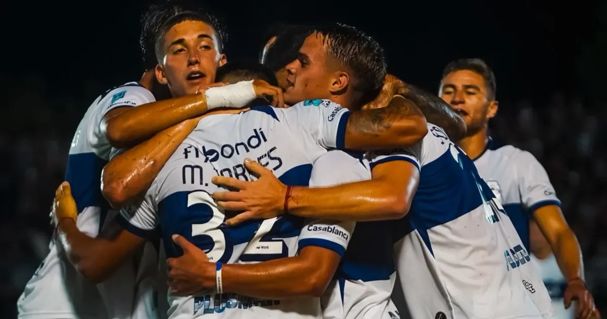 Gimnasia se enfrenta a Rosario Central: partido clave para la pelea en el Apertura en La Plata