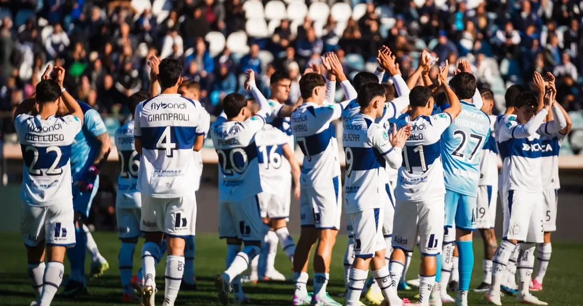 Gimnasia se prepara para el duelo con Rosario Central con novedades en su plantel.