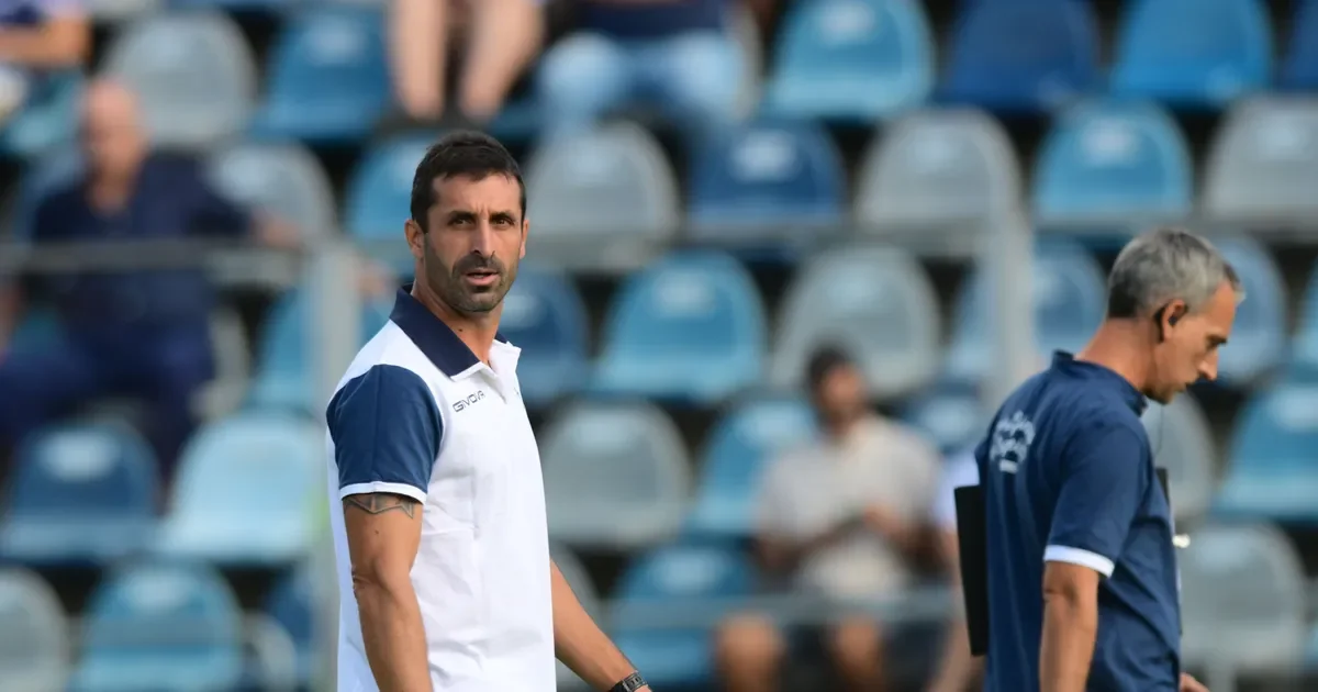 Gimnasia se prepara para enfrentar a Banfield con una única incógnita en la delantera