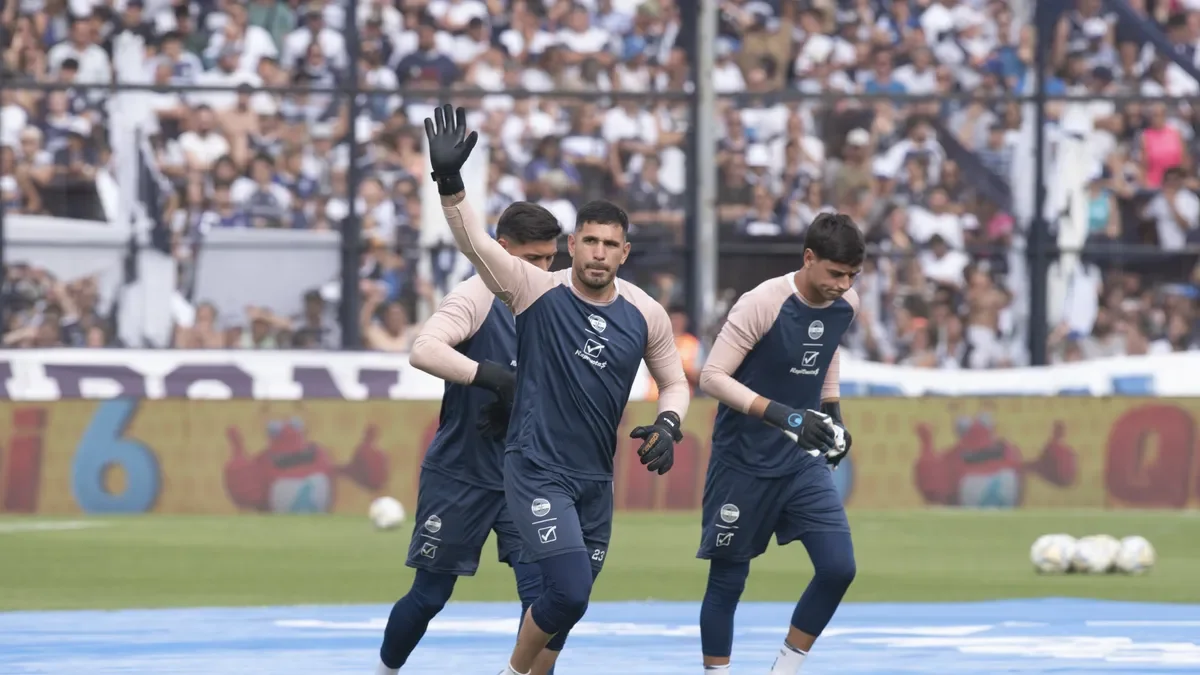 Gimnasia se prepara para una semana decisiva con la vista en el refuerzo Insfrán