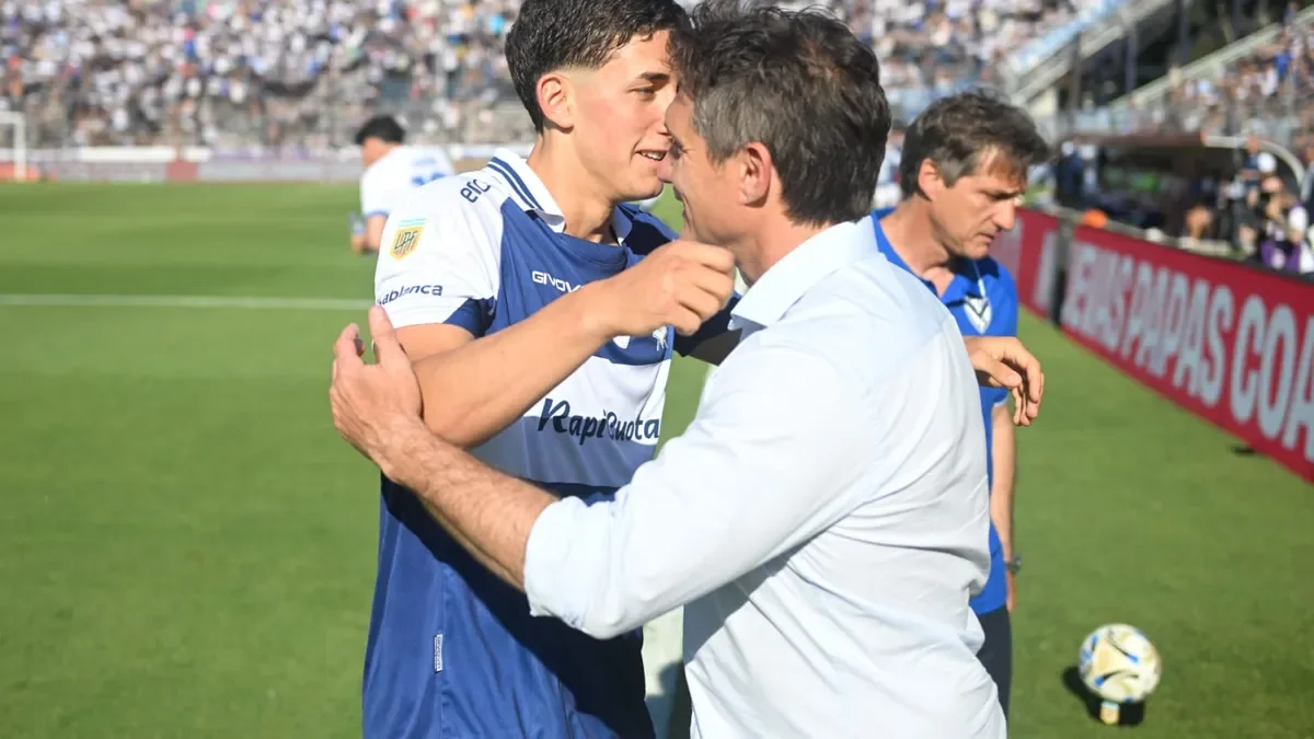 Guillermo Barros Schelotto comparte un consejo divertido con su hijo Nicolás en La Plata