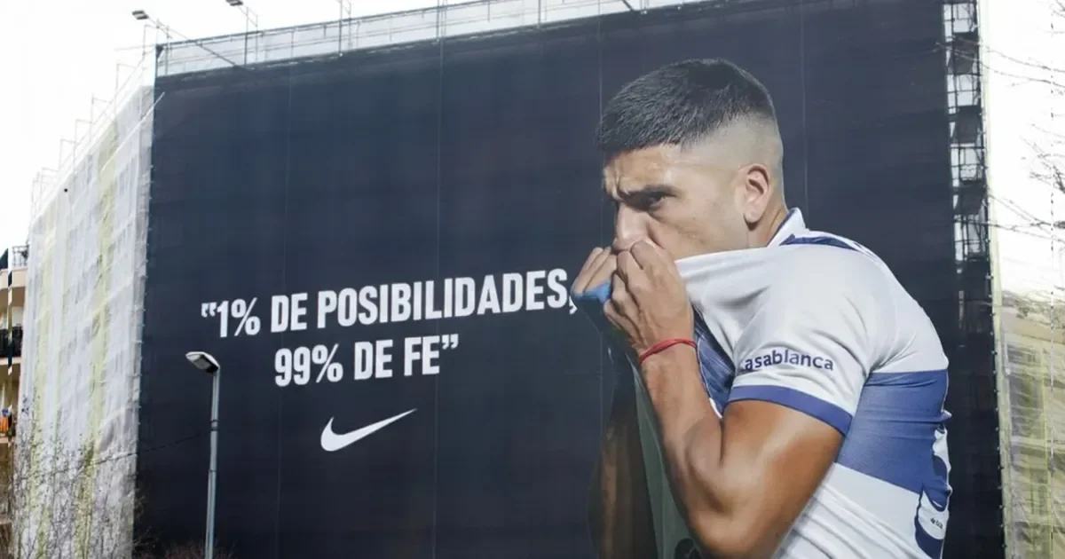 Hinchas de Gimnasia desbordan de fe y esperanza antes del crucial partido con Vélez