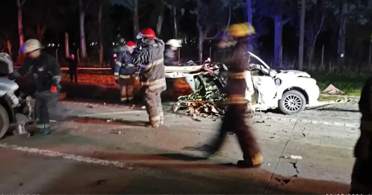 Identifican a las cinco víctimas del fatal accidente en Ruta 6 que conmovió a La Plata