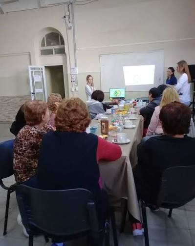 Expertos analizan cómo la "nueva longevidad" impacta en el futuro de La Plata y Berisso