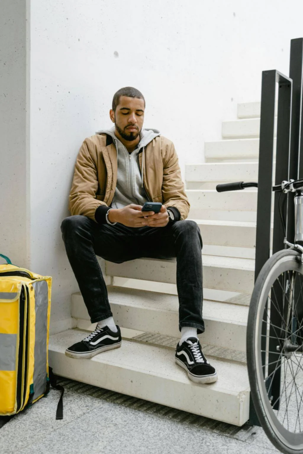 Impacto de la informalidad en La Plata: altas tasas de mortalidad y empleo precario en debate