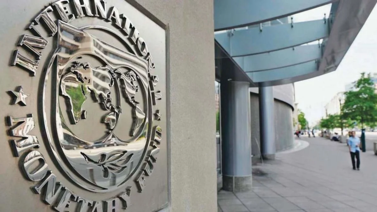 Impacto de la proyección del FMI: ¿Cómo afectará el crecimiento a La Plata y Ensenada?
