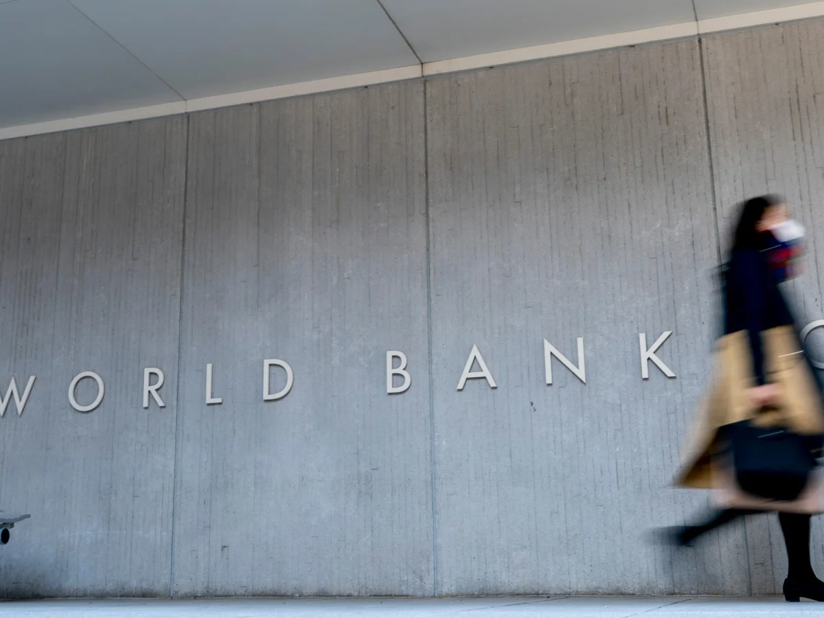 Impacto del ajuste del Banco Mundial: ¿cómo afectará el crecimiento económico en La Plata?