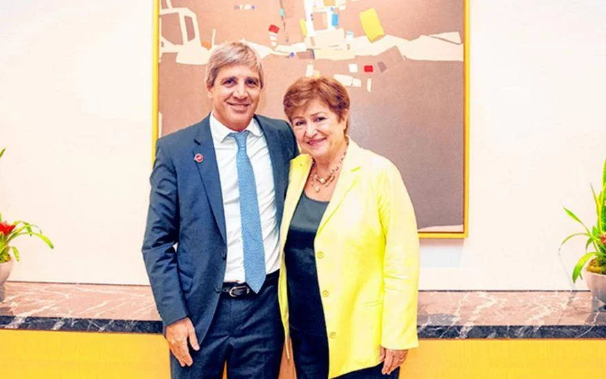Impacto del FMI en la economía local: comerciantes de La Plata analizan el nuevo rumbo financiero