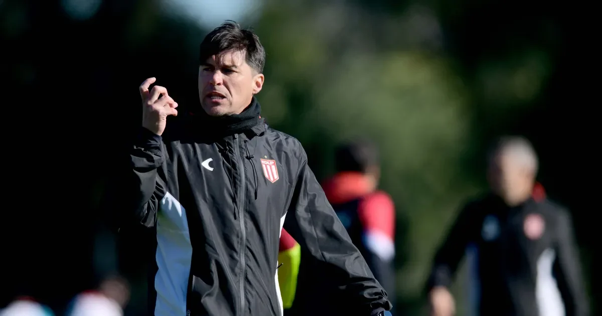 Impacto en Ensenada: Alexander Medina analiza la eliminación de Uruguay del Mundial 2026