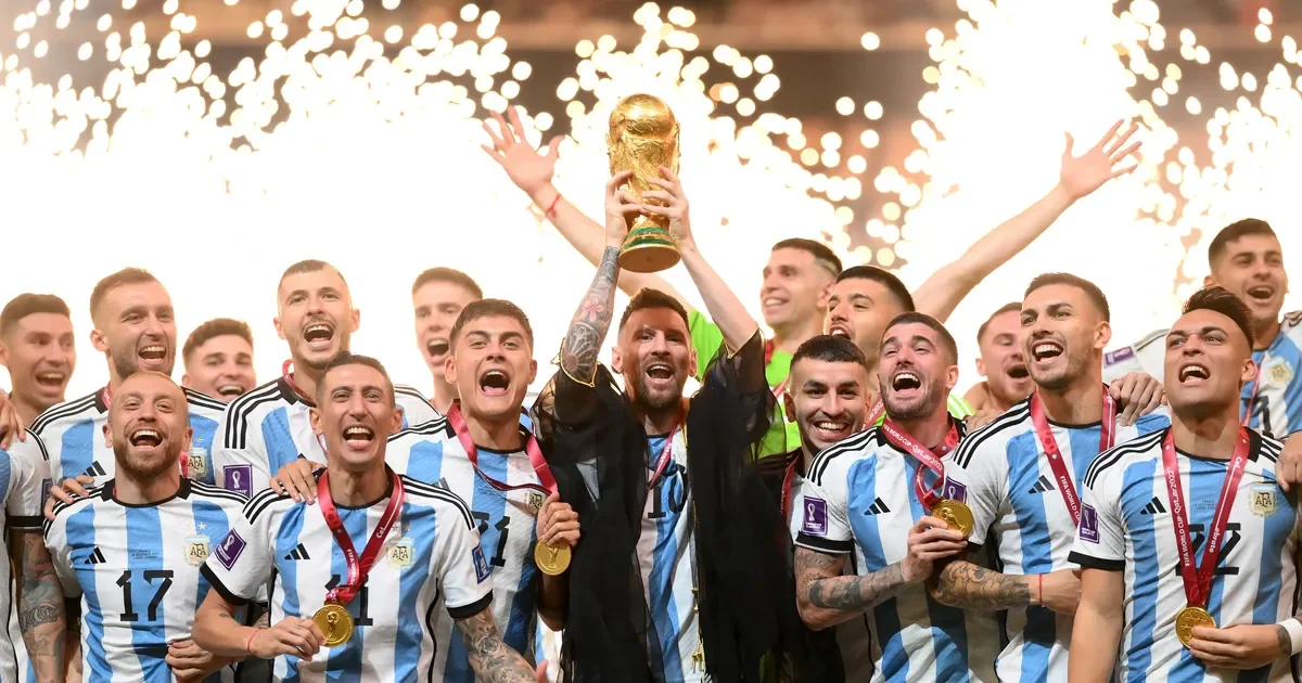 Impacto en la defensa: Un nuevo jugador se perfila para reemplazar a Balerdi en la Selección argentina.