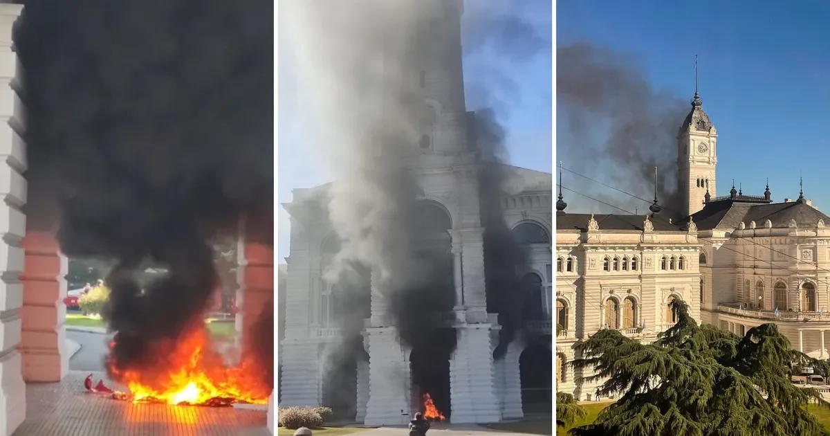 Incendio en la Municipalidad de La Plata: caos y evacuaciones en el centro administrativo