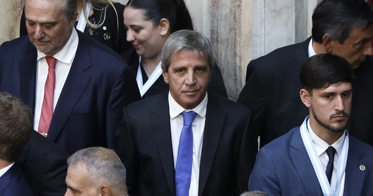 Incertidumbre financiera: Wall Street aconseja a inversores evitar Argentina por riesgo de impago