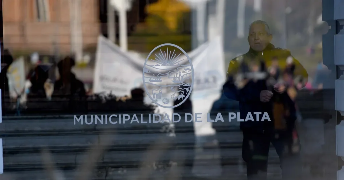 Incidentes en la Municipalidad de La Plata: más de 20 cooperativistas detenidos y tensión en aumento