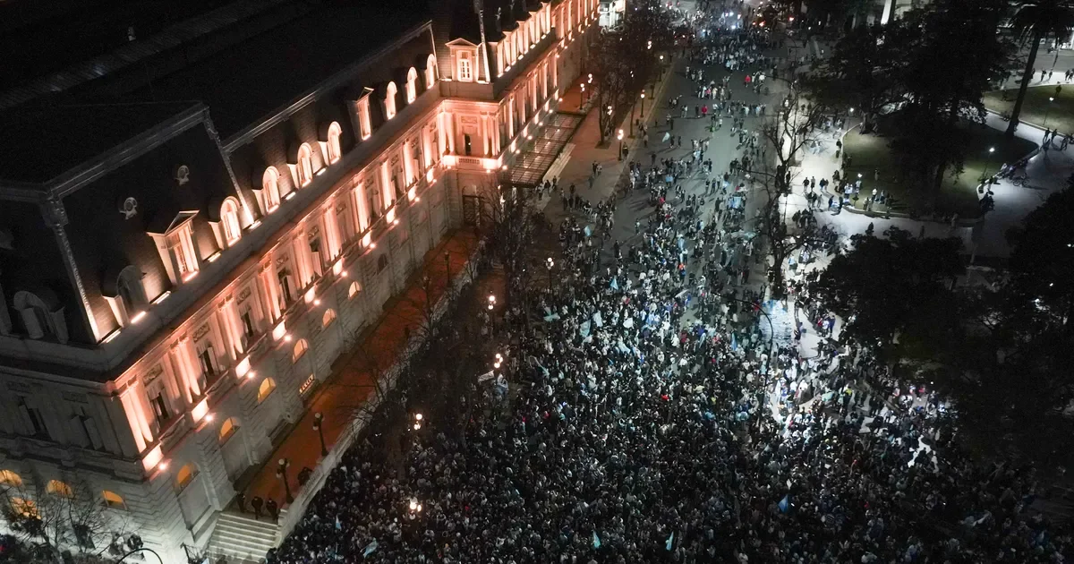 Incidentes y demoras en La Plata tras los festejos de la Selección argentina