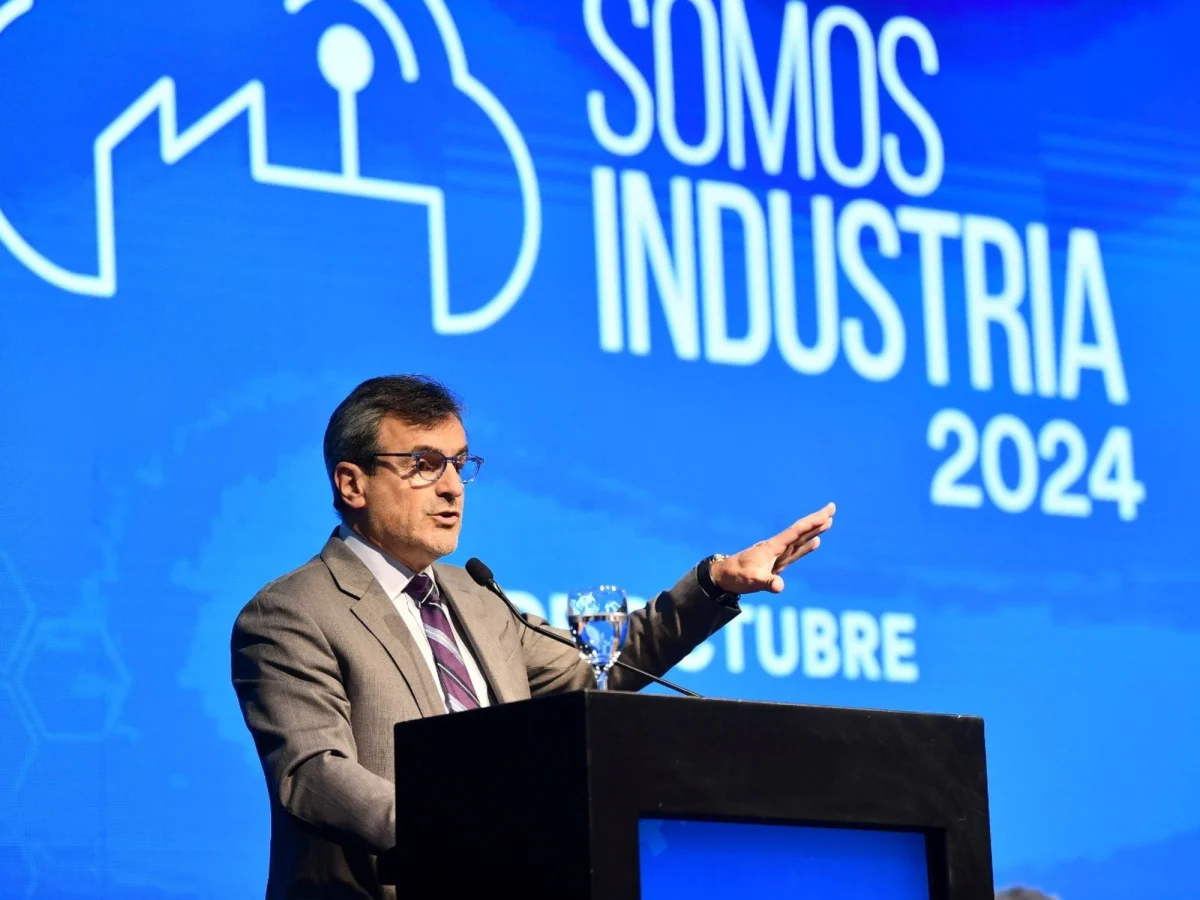Industriales de La Plata alertan sobre contrabando y llamamiento a políticas urgentes