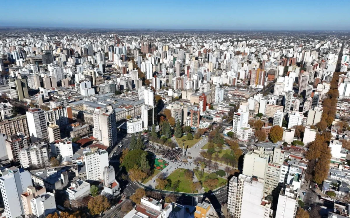 Informe de la UCALP revela la difícil búsqueda de vivienda en La Plata para jóvenes y adultos mayores