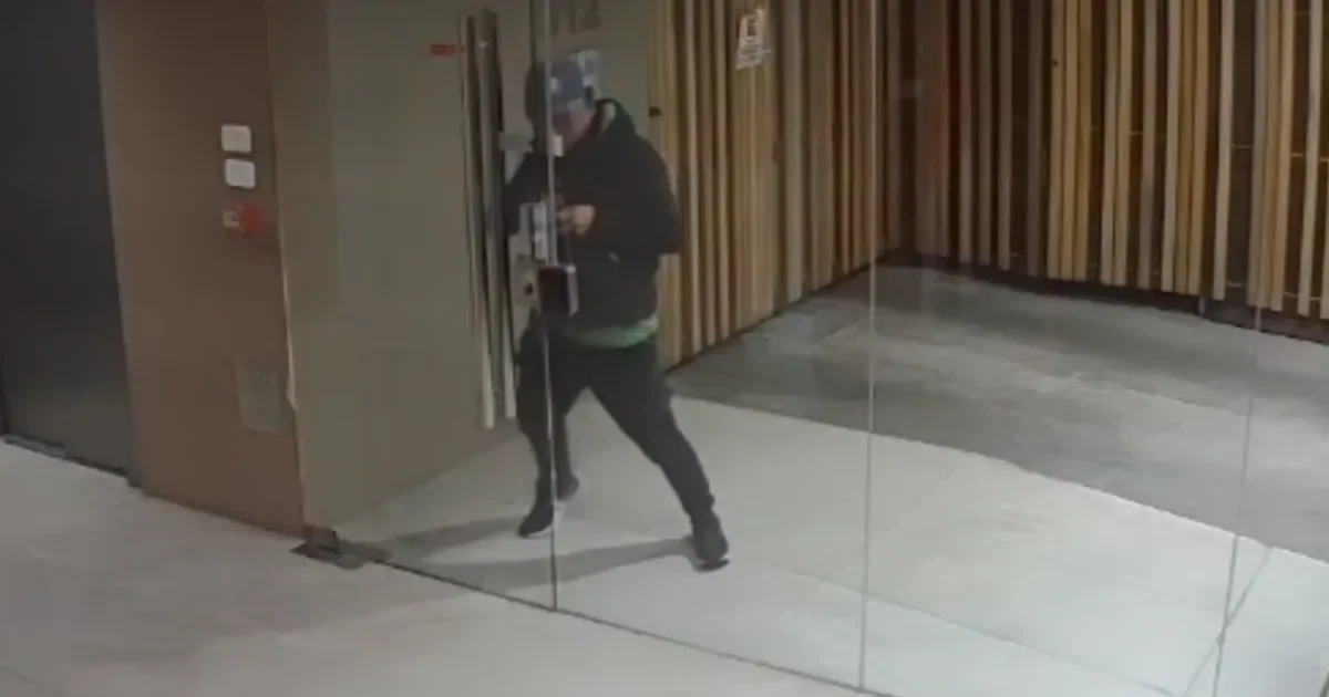 Inquilinos de La Plata exigen mayor seguridad tras ola de robos en edificios.