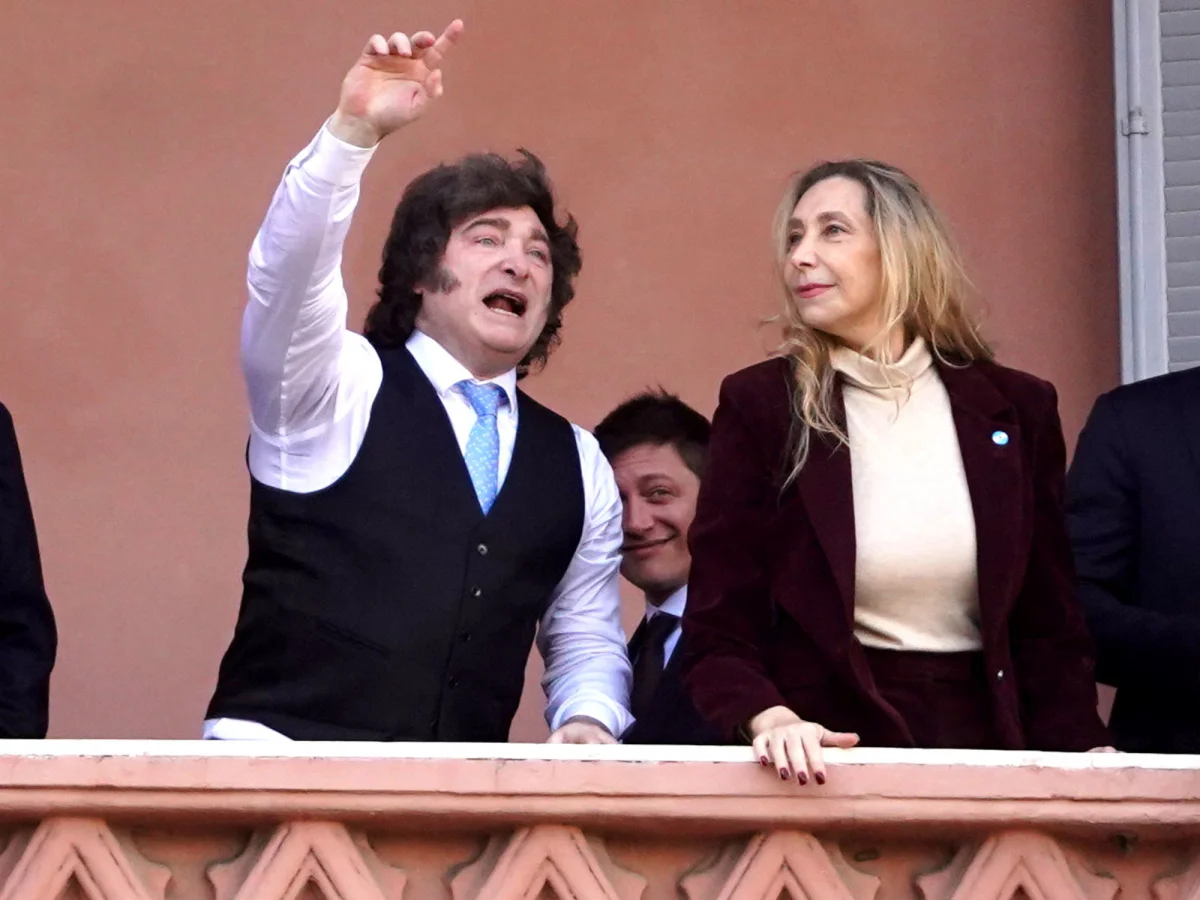 Javier Milei alcanza el 37,2% en nueva encuesta: impacto en la elección de 2027.