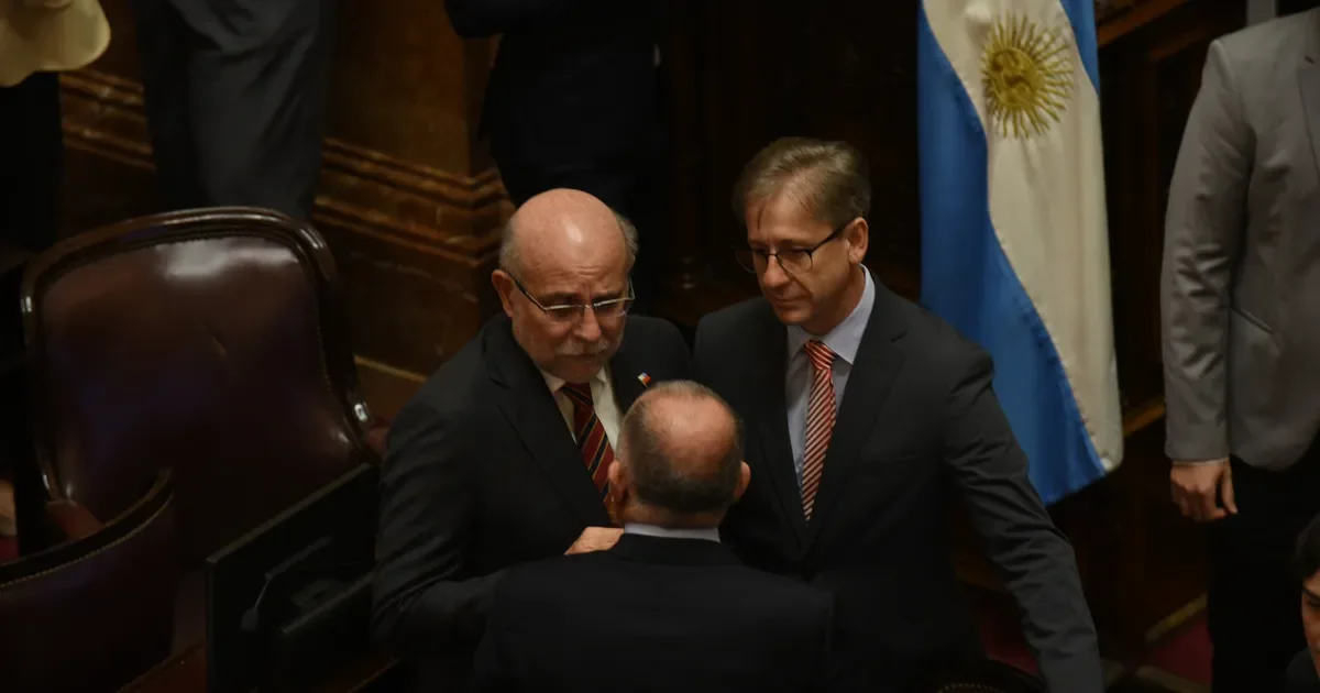 Javier Milei busca apoyo de la UCR y el PRO para implementar ley de lemas en elecciones legislativas