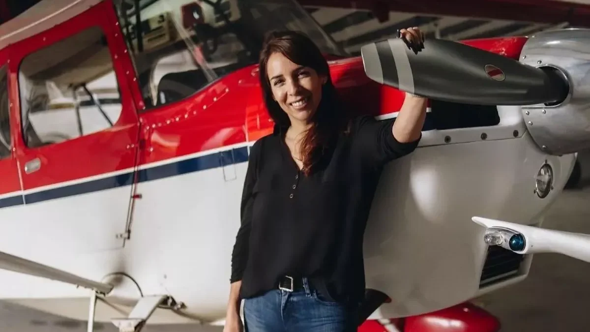 Jenny Dillon, la piloto de La Plata, regresa para deslumbrar en el evento aéreo nacional