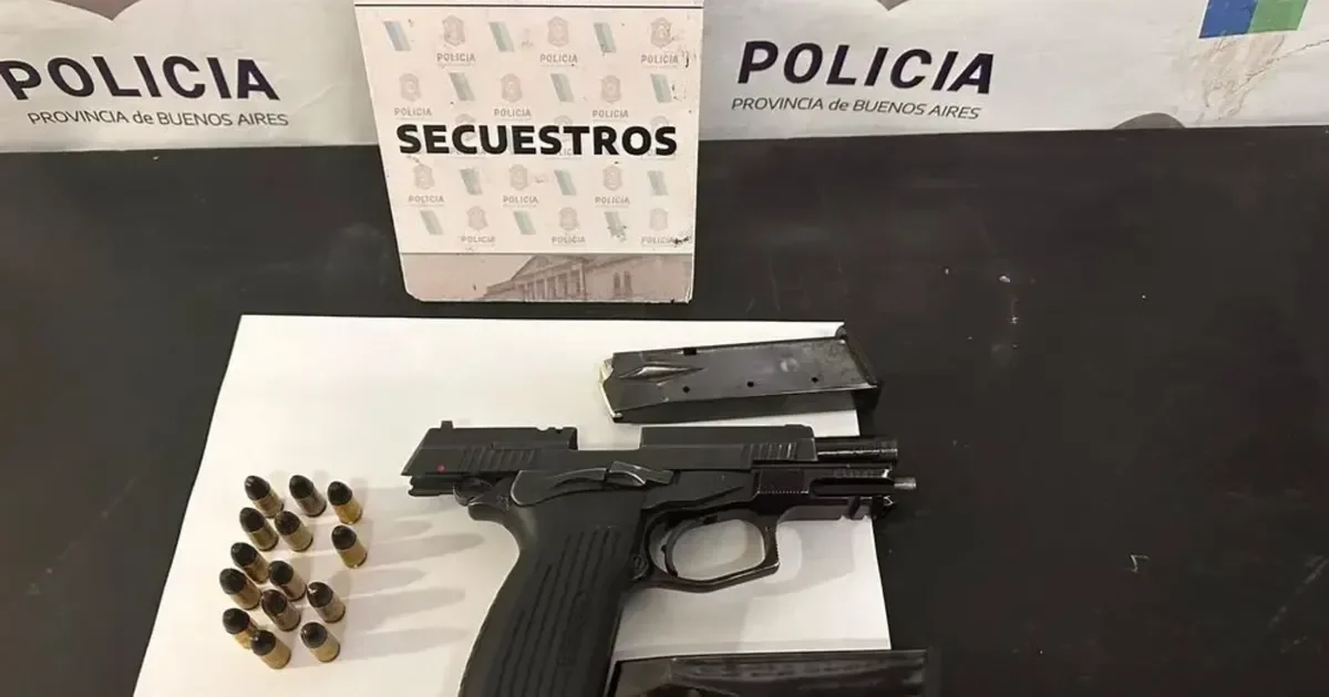 Joven con antecedentes penales arrestado en City Bell por amenazas con arma de fuego
