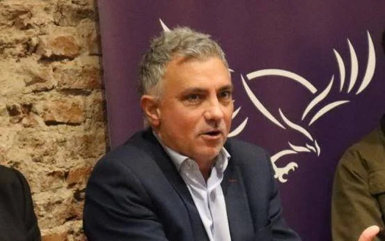 Jóvenes de La Plata impulsan proyecto para que a los 18 puedan ser concejales
