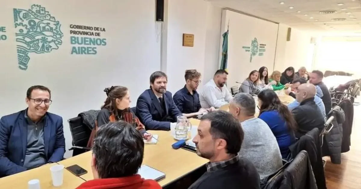 Judiciales de La Plata evalúan nueva propuesta salarial en asamblea decisiva hoy